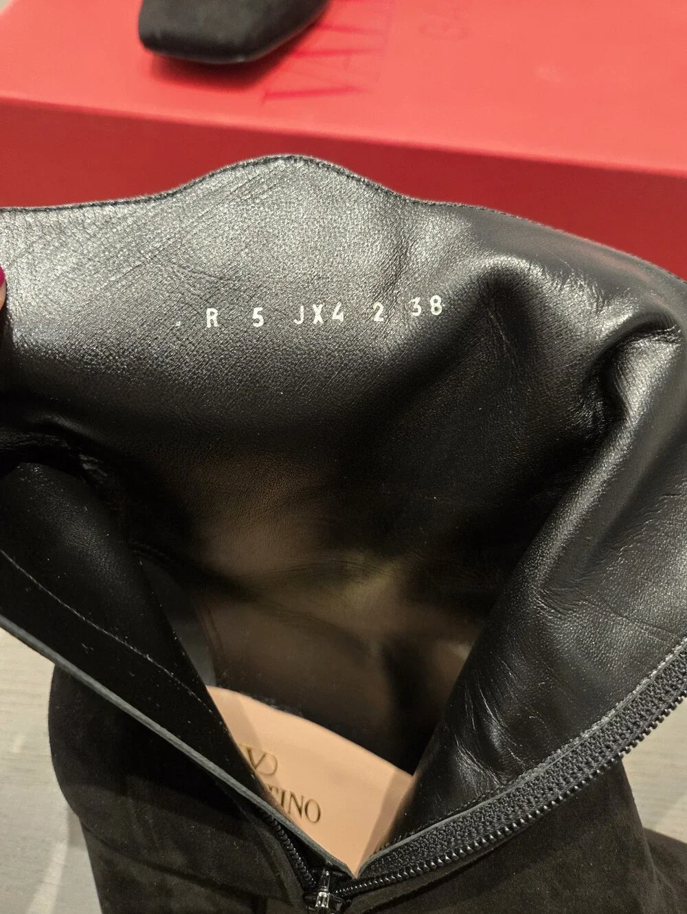 $1,490 Valentino Garavani Black V-Logo Suede Ankle Booties EU:38 US 8 BNIB